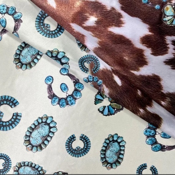 1x SIDED THIN Turquoise Brown cow animal western theme MINI wrist ascot SCARF - Picture 4 of 4